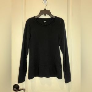 Uniqlo - Black Long Sleeve Shirt - Size Small